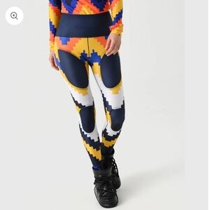 Perfect Moment Chevron Base Compression Layer Leggings Midnight Blue